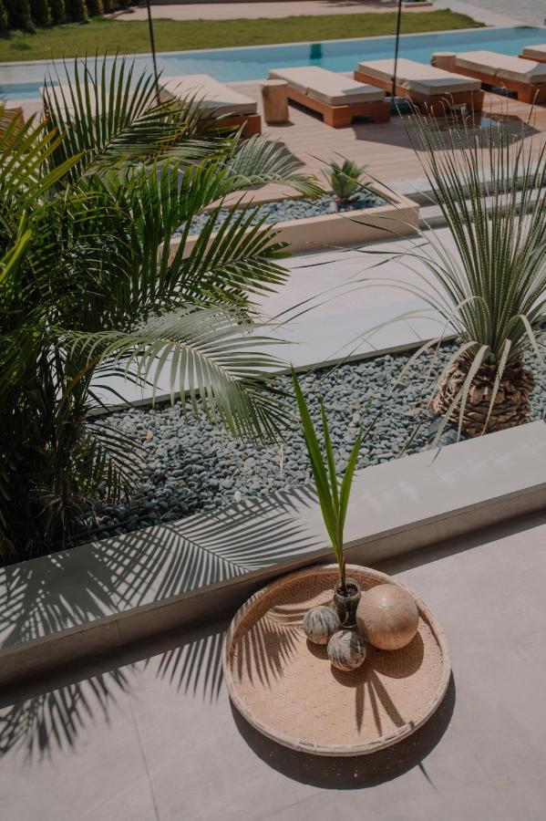 Marble Luxury Suites Картерос Экстерьер фото